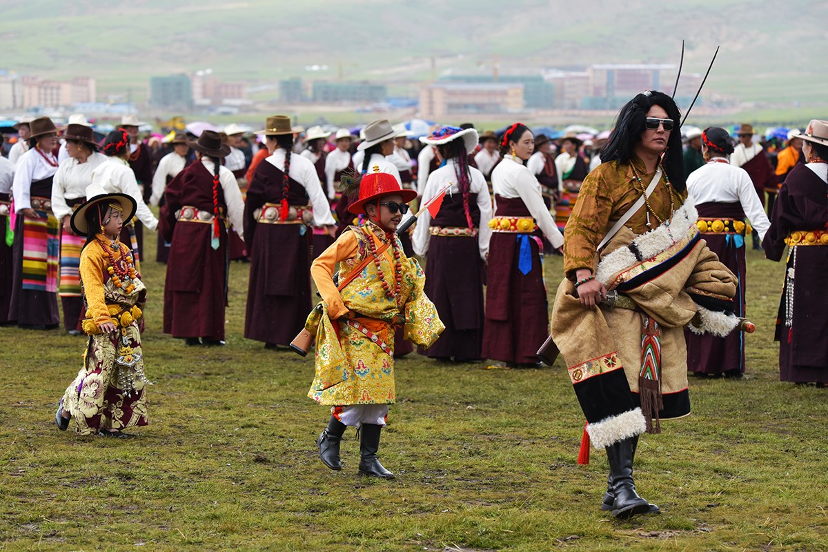Pferderennenfest (Nomadenfest, Reiterfest) in Litang