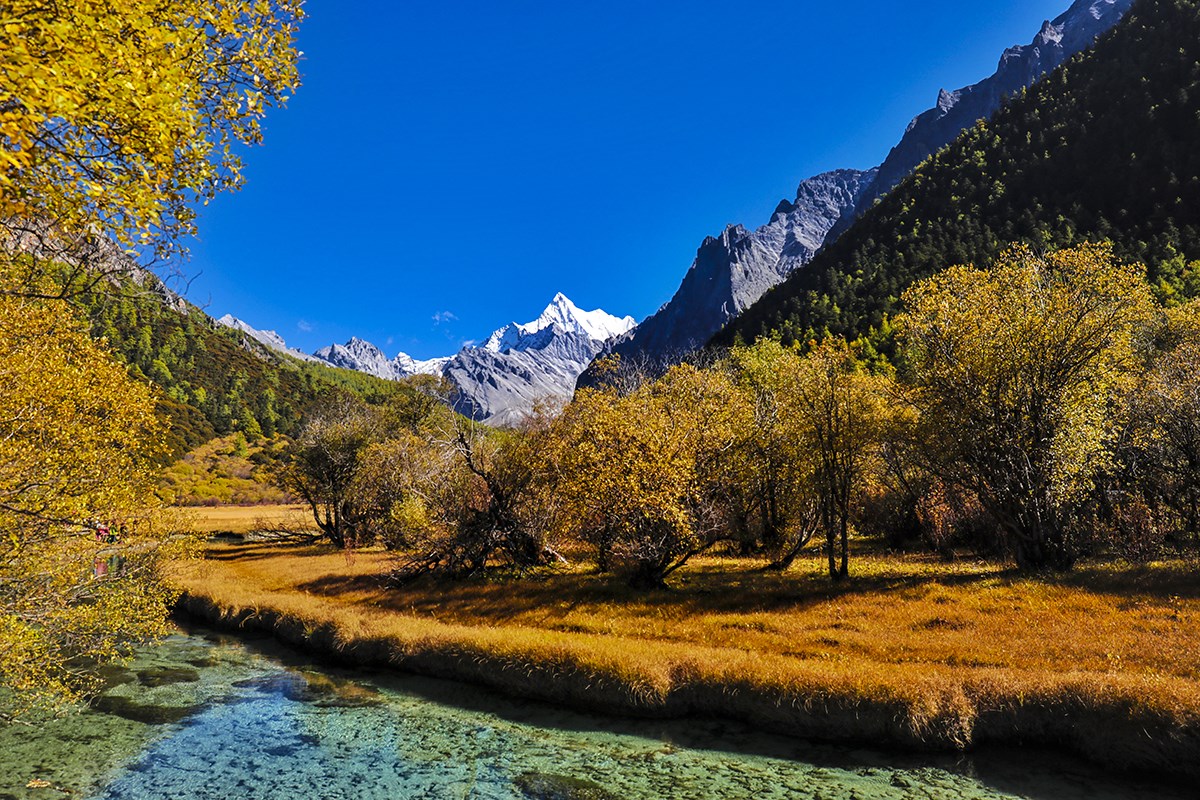 Xialuoduoji Mountain in Yading | Foto von Wang Lei